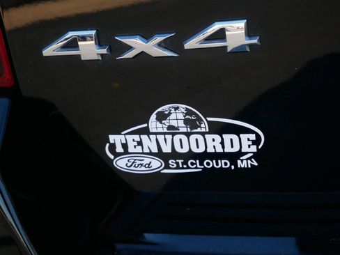 Used 2015 Jeep Compass Latitude image 29