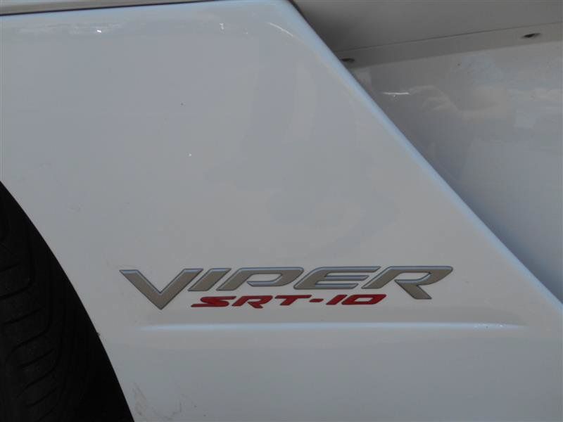Used 2004 Dodge Viper SRT-10 RWD image 20