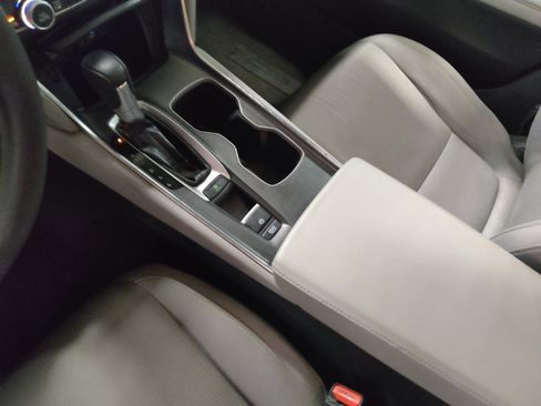 Used 2020 Honda Accord LX image 26
