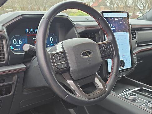 Used 2023 Ford Expedition Max Limited image 14