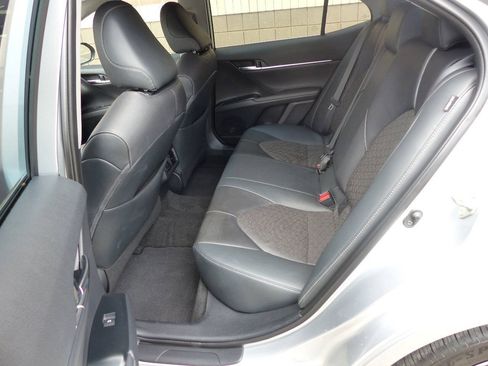 Used 2019 Toyota Camry XSE FWD image 39