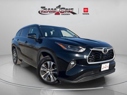 Used 2023 Toyota Highlander XLE