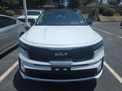 Used 2022 Kia Sorento S w/ Panoramic Sunroof Package FWD image 2
