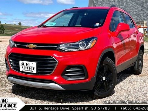 Used 2018 Chevrolet Trax LT AWD/4WD image 1