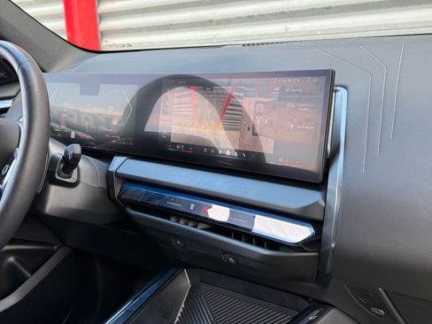 Used 2025 BMW X3 xDrive30i w/ Premium Package image 38