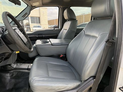 Used 2016 Ford F550 4x4 Crew Cab Super Duty image 23