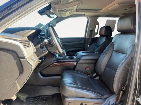 Used 2020 GMC Yukon XL SLT w/ Premium Edition image 6