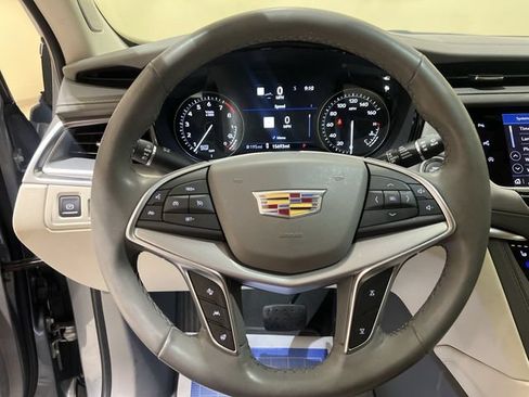 Certified 2024 Cadillac XT5 Premium Luxury w/ Technology Package FWD image 10