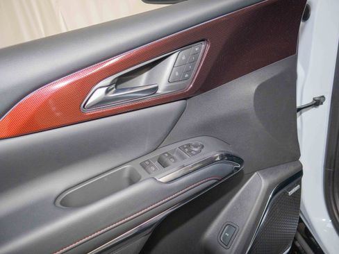 New 2026 Chevrolet Traverse RS w/ LPO, Floor Liner Package image 8