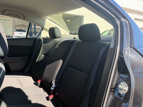 Used 2013 MAZDA MAZDA3 i Sport FWD image 30