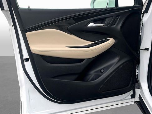 Used 2020 Buick Envision Essence w/ Experience Buick Package image 17