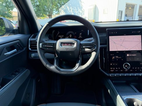 New 2026 GMC Acadia AT4 w/ Luxury Package AWD/4WD image 13