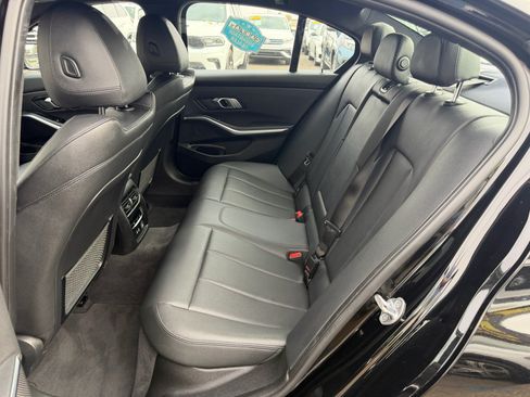 Used 2019 BMW 330i Sedan w/ Convenience Package RWD image 10