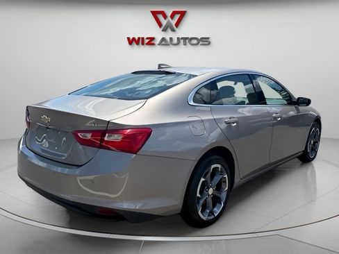 Used 2023 Chevrolet Malibu LT w/ Driver Confidence Package FWD image 5