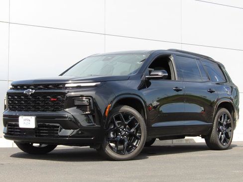 Used 2024 Chevrolet Traverse RS FWD image 31
