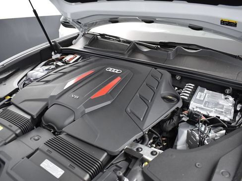 New 2026 Audi SQ8 Prestige AWD/4WD image 22