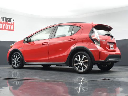 Used 2018 Toyota Prius C Two FWD image 26