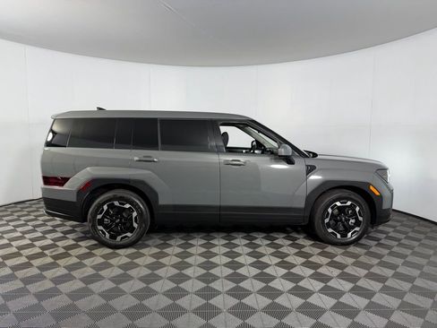 Used 2025 Hyundai Santa Fe SE image 5