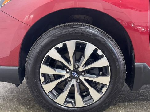 Used 2016 Subaru Outback 2.5i Limited AWD/4WD image 40