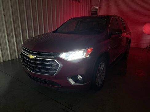 Used 2019 Chevrolet Traverse Premier w/ Driver Confidence II Package FWD image 8