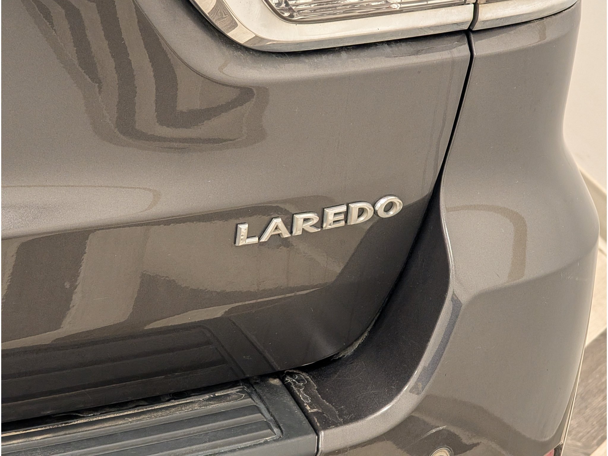 Used 2021 Jeep Grand Cherokee Laredo AWD/4WD image 6