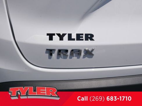 New 2025 Chevrolet Trax LT image 14