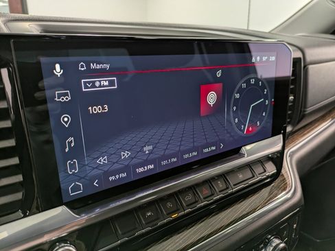 Used 2023 GMC Sierra 1500 Elevation image 11