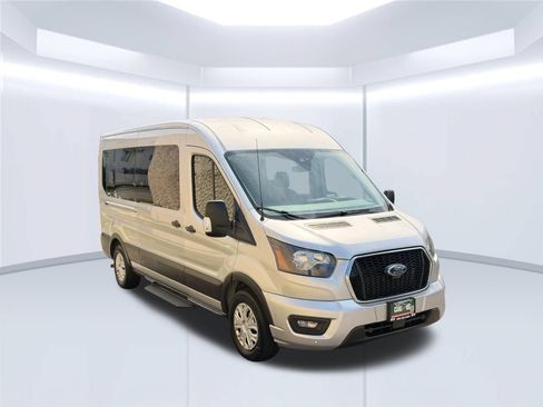Used 2023 Ford Transit 350 XLT RWD image 3