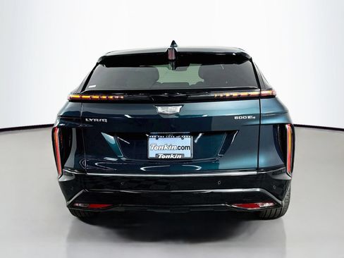 Used 2024 Cadillac Lyriq Luxury AWD/4WD image 6