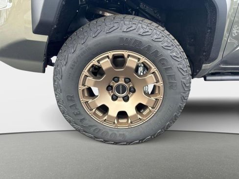 New 2025 Toyota Tacoma 4x4 Double Cab Hybrid image 9