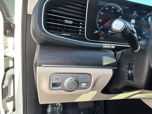 Used 2022 Mercedes-Benz GLS 450 GLS 450 image 22