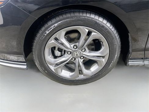 Certified 2024 Honda Accord EX image 11