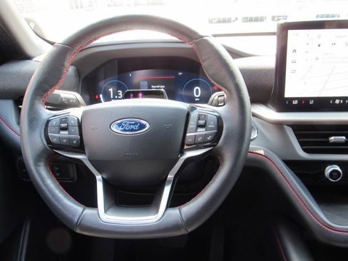 Used 2025 Ford Explorer ST-Line AWD/4WD image 12