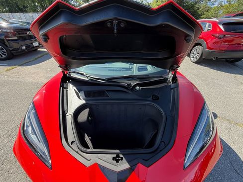 Used 2021 Chevrolet Corvette Stingray Preferred Cpe w/ Z51 Performance Package RWD image 29