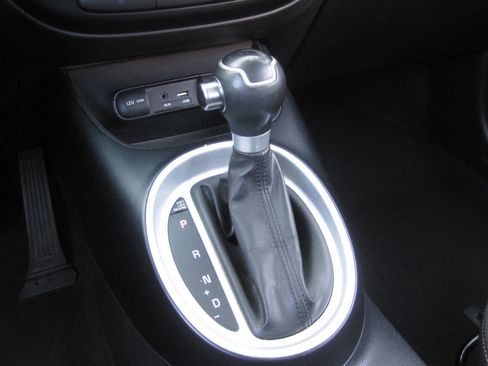 Used 2015 Kia Soul image 31