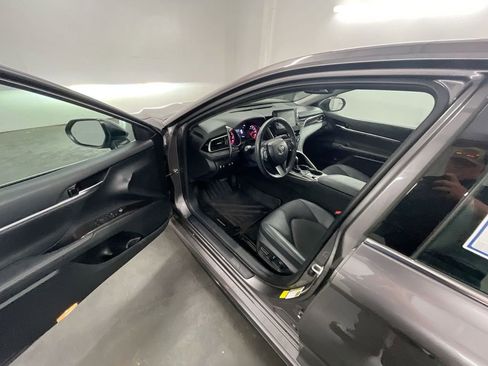 Used 2023 Toyota Camry XSE image 10