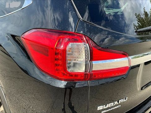 Used 2022 Subaru Ascent Limited AWD/4WD image 8