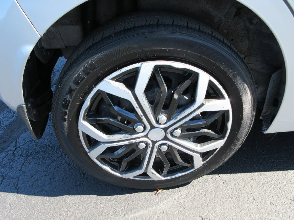 Certified 2022 Chevrolet Spark LS FWD image 9