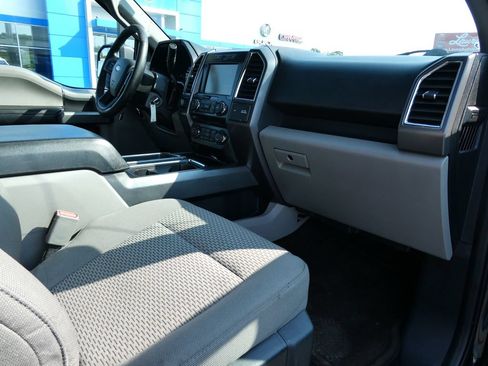 Used 2015 Ford F150 XLT w/ Equipment Group 302A Luxury AWD/4WD image 15