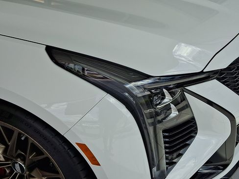 Used 2025 Cadillac CT5 V Blackwing RWD image 9