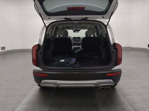 Used 2021 Kia Telluride S FWD image 29