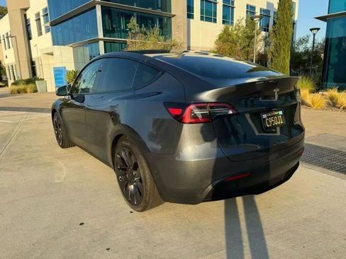 Used 2024 Tesla Model Y Performance AWD/4WD image 8