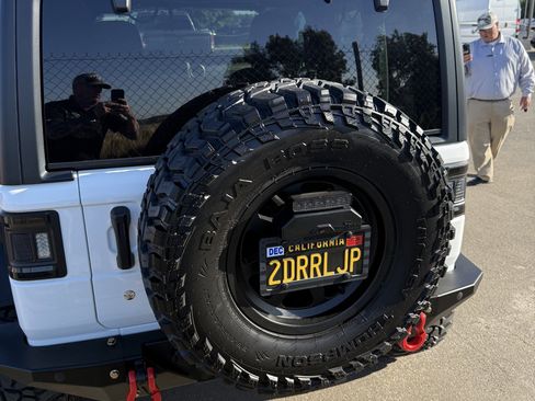 Used 2019 Jeep Wrangler Sport AWD/4WD image 5
