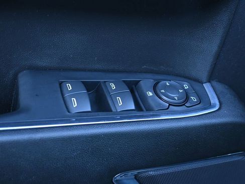 Used 2024 Chevrolet Silverado 1500 LT Trail Boss image 28