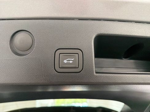New 2027 Chevrolet Equinox RS FWD image 9