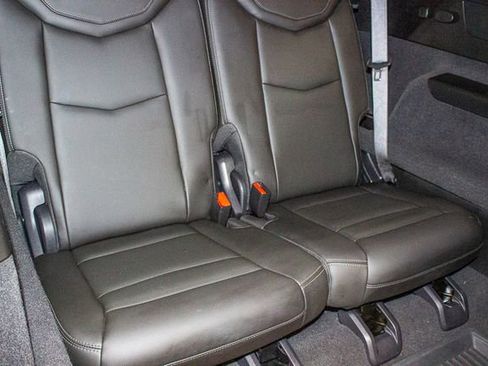 Used 2020 Cadillac XT6 Premium Luxury image 13