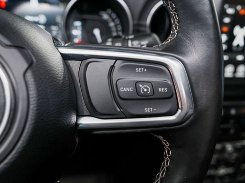 Used 2022 Jeep Wrangler Unlimited Sahara w/ Cold Weather Group image 23