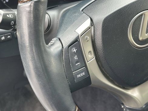 Used 2013 Lexus ES 350 w/ Luxury Pkg FWD image 23