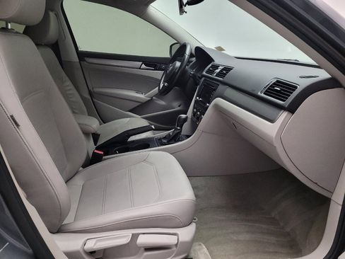 Used 2015 Volkswagen Passat 1.8T Limited Edition FWD image 21