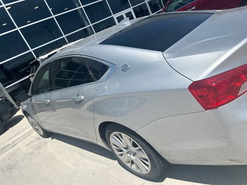 Used 2017 Chevrolet Impala LS FWD image 3